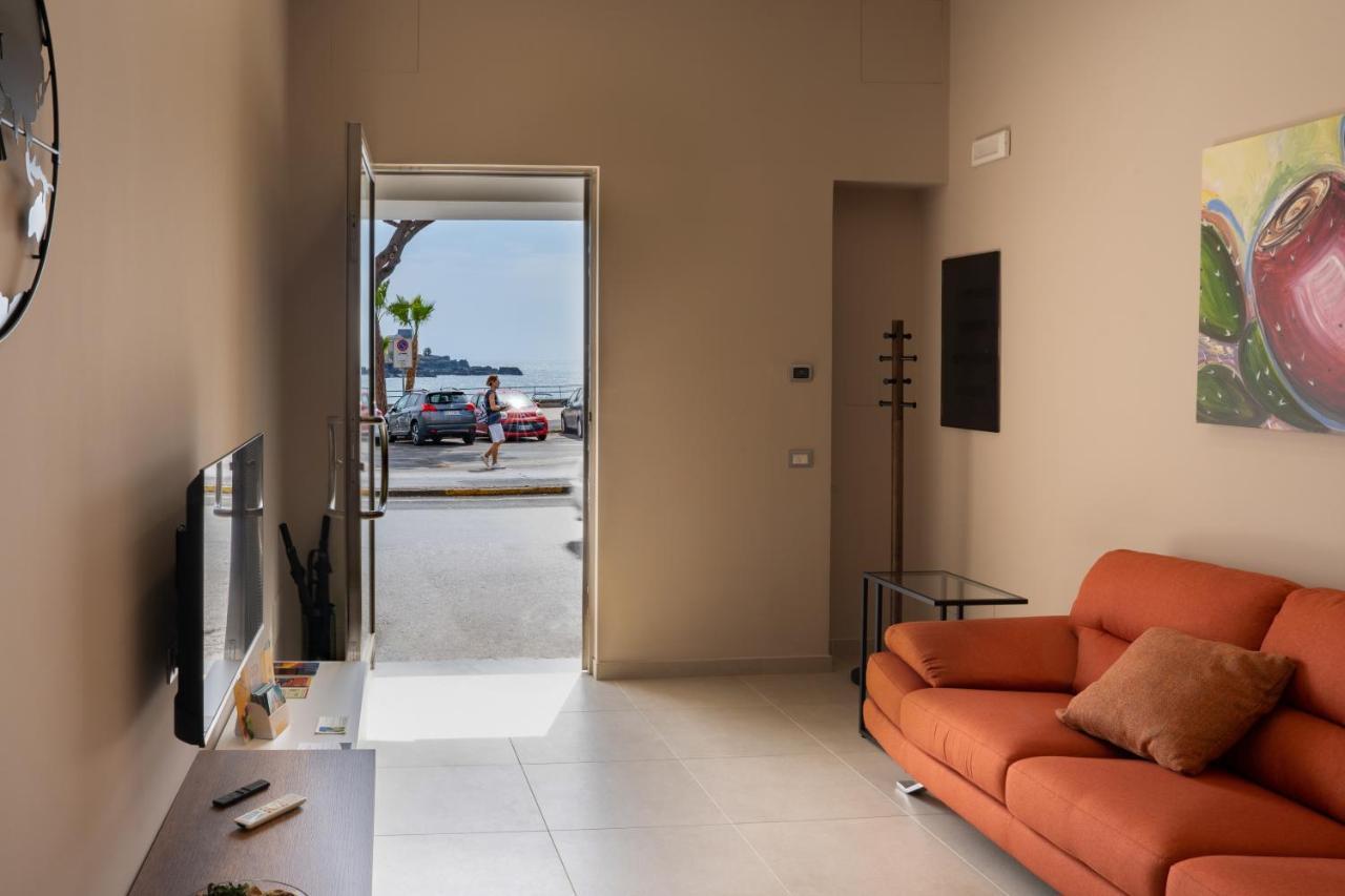 Iitana Luxury - Fronte Mare Con Vasca Idromassaggio * Catania