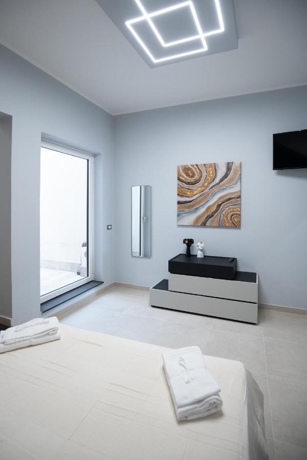 Iitana Luxury - Fronte Mare Con Vasca Idromassaggio Catania