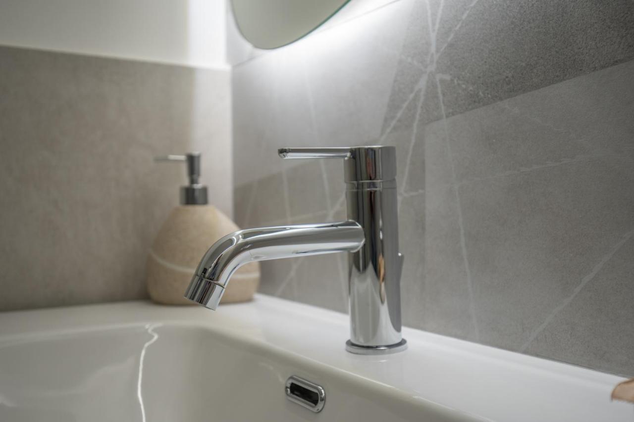 Iitana Luxury - Fronte Mare Con Vasca Idromassaggio *