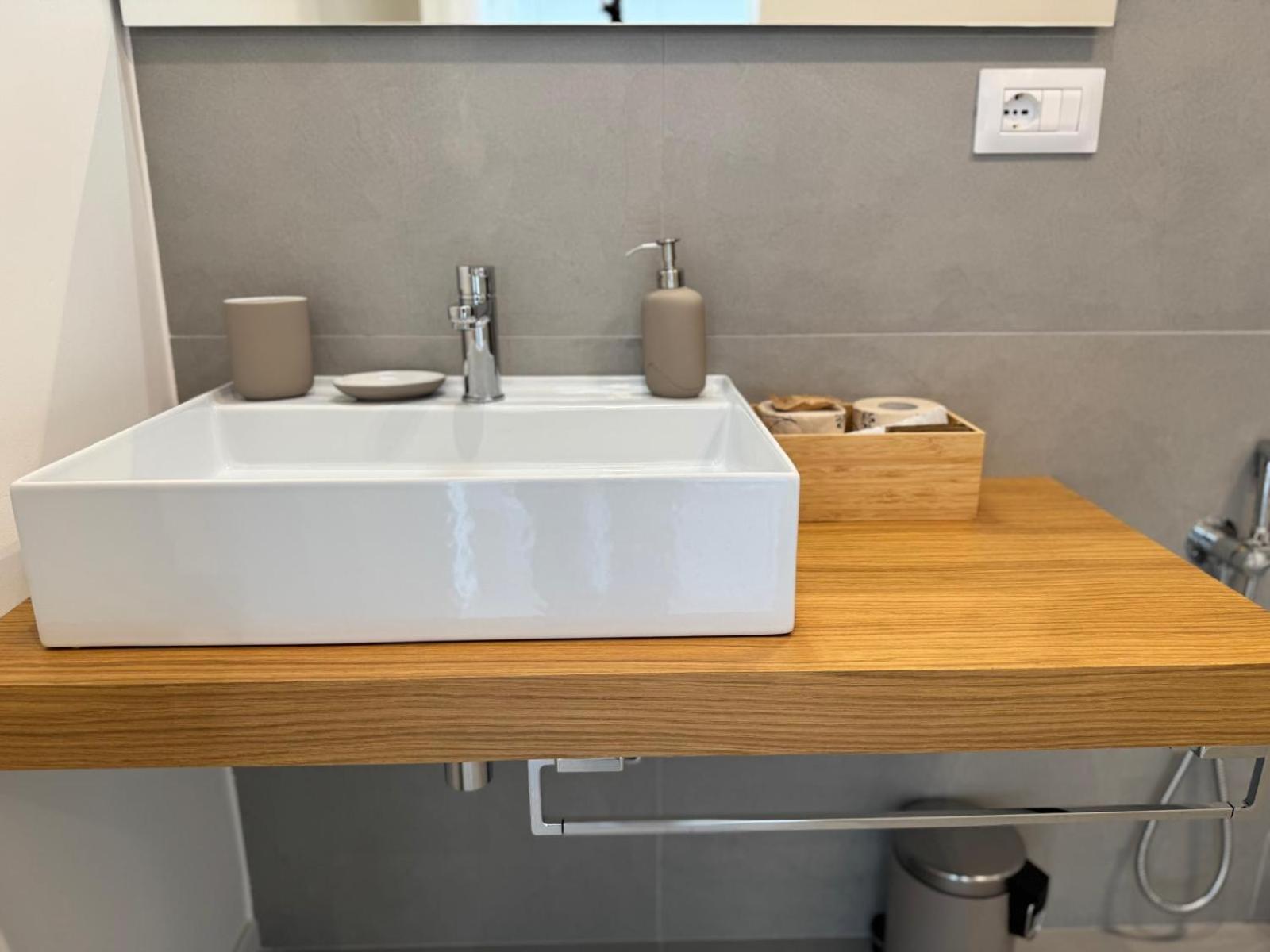 Apartment Iitana Luxury - Fronte Mare Con Vasca Idromassaggio