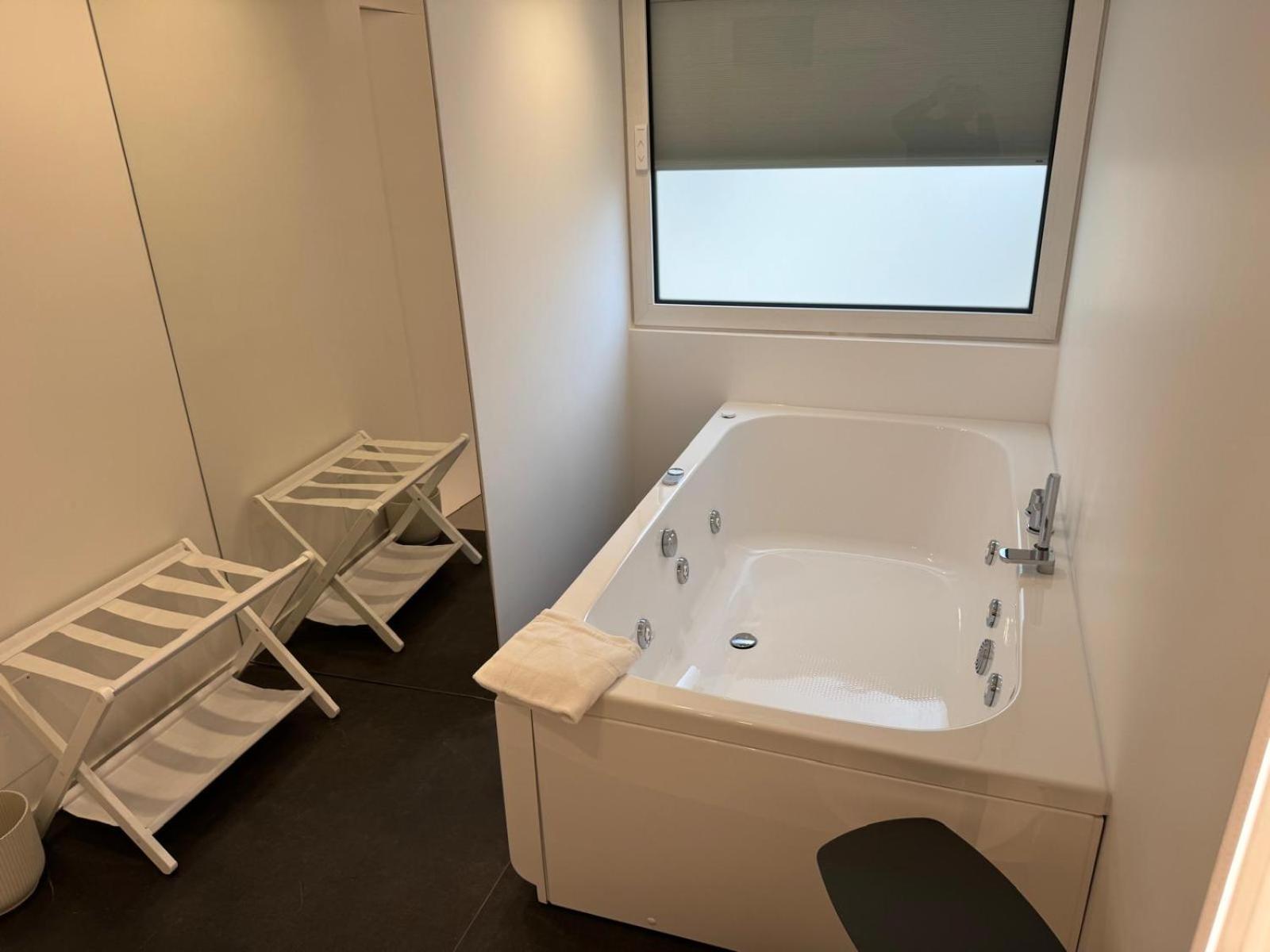 Iitana Luxury - Fronte Mare Con Vasca Idromassaggio Appartement